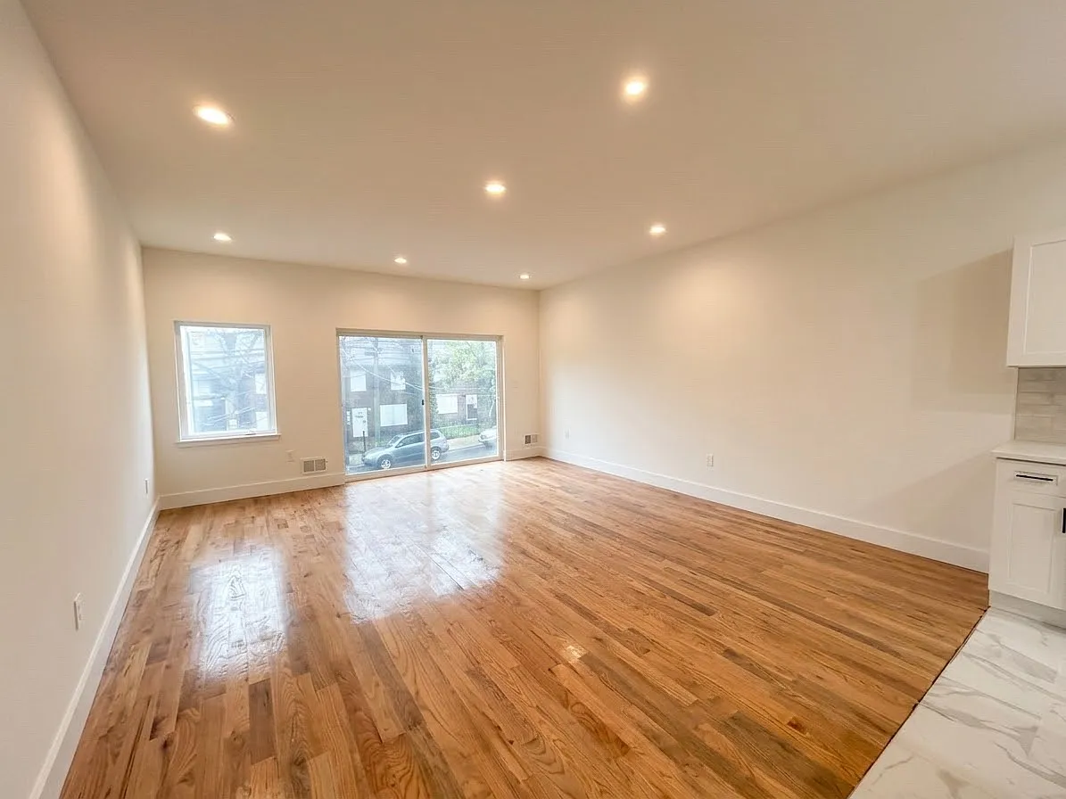 47 Victoria Ave — Photo 4