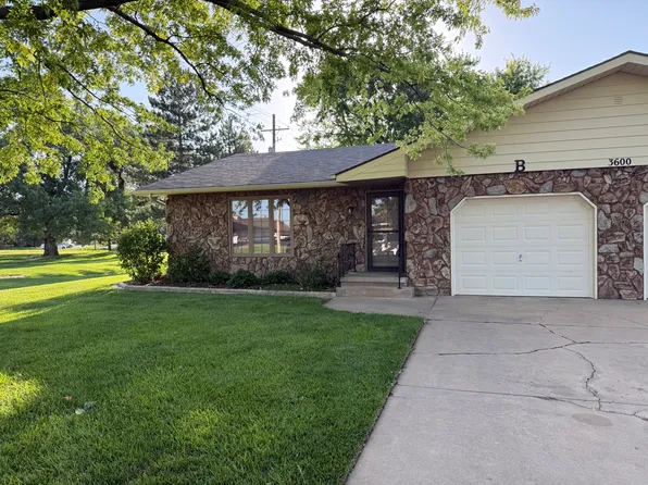 3600 A & B Radcliffe Ter #B, Hutchinson, KS 67502