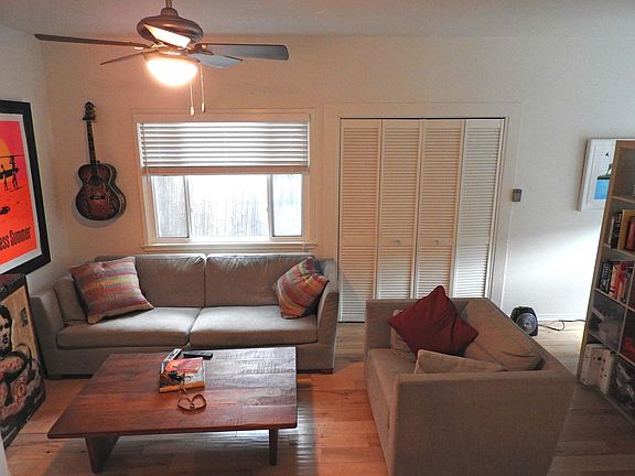 3rd image of 34 1/2 Paloma Ave #1/2