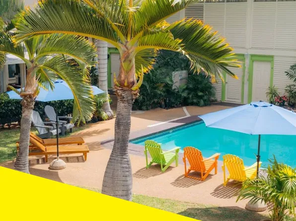 260 Beach Walk #201, Honolulu, HI 96815
