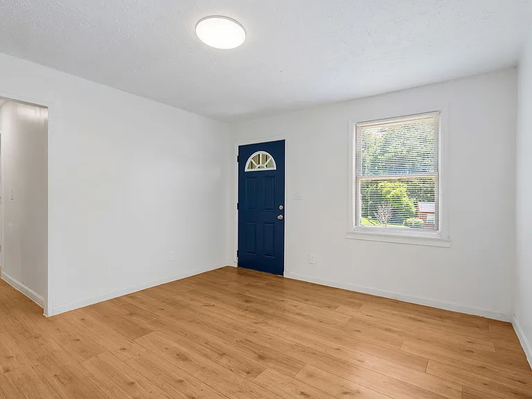 1777 Cahoon St SW — Photo 7