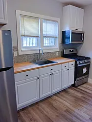 89 Bostwick Avenue, #1R