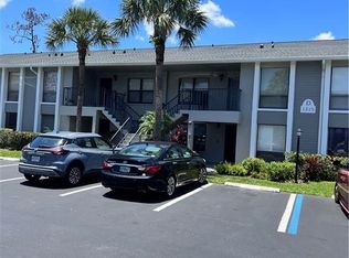 1215 Commonwealth Cir D-104 #D-104, Naples, FL 34116