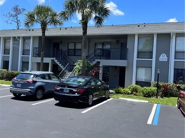 1215 Commonwealth CIR #D-104, NAPLES, FL 34116