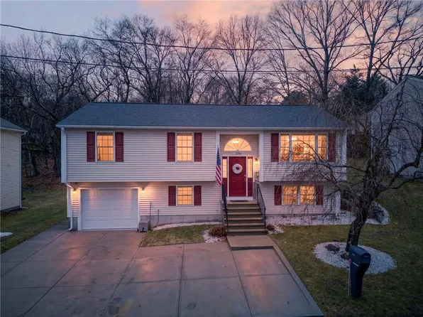 234 Minerva Ave, Cumberland, RI 02864