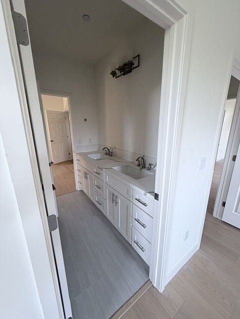 1st image of 3226 Cambridge Rd