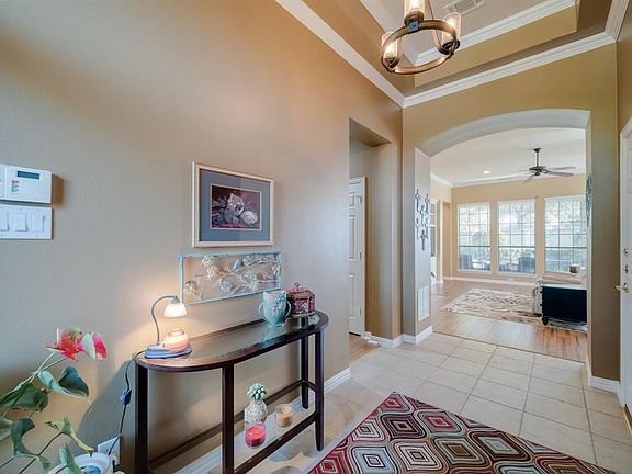 4th image of 511 Camilla Ln