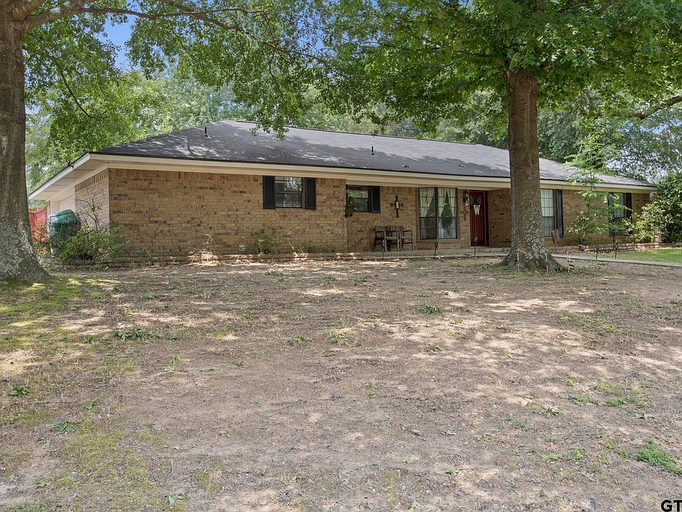 1st image of 301 Glass Lake Dr