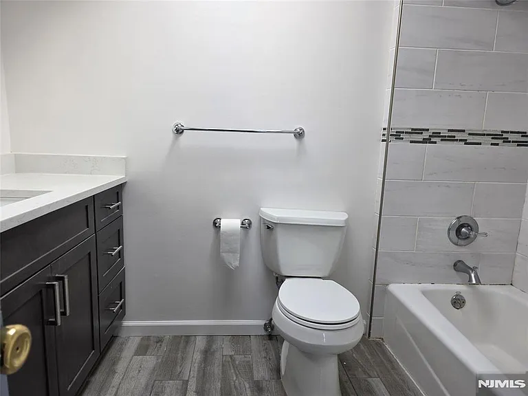 322 Williams Ave — Photo 7