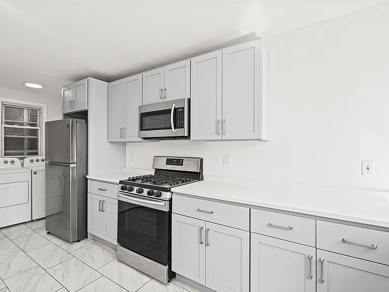 18 Dudley St #3 — Photo 2