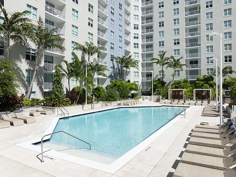 Camden Las Olas — Photo 32