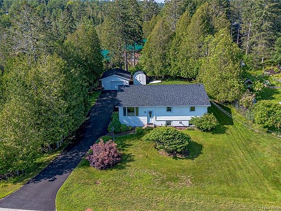 3rd image of 74 Quispamsis Rd
