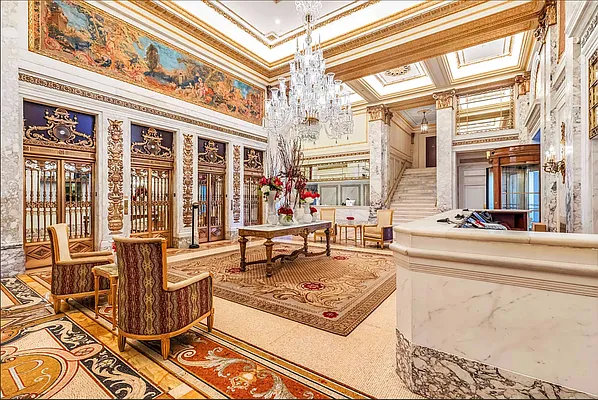 Rented by REAL New York | media 24