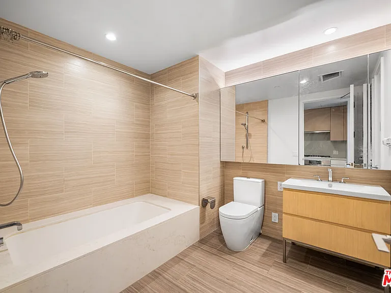 877 Francisco St #925 — Photo 11