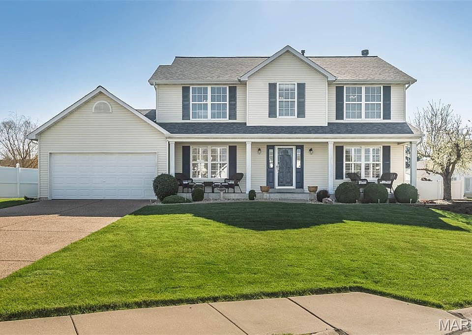 1st image of 1961 Hedge Dr