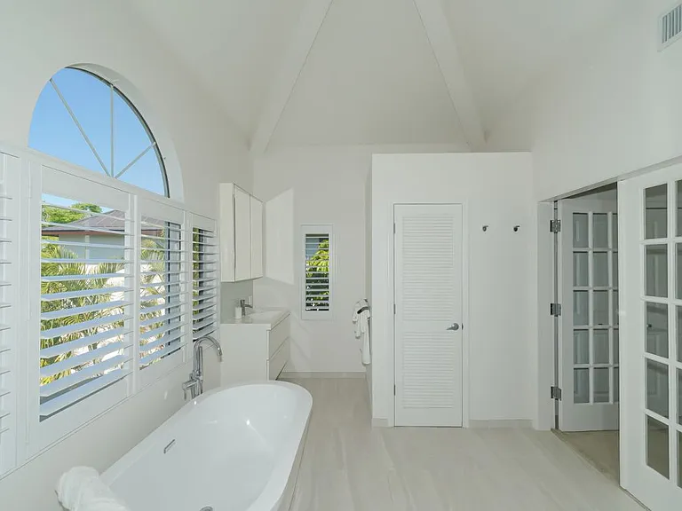 228 Van Buren Dr — Photo 18