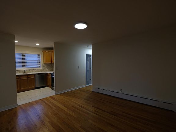 3rd image of 3268 Lucerne St #1