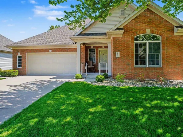 1802 Woodgate Dr, Goshen, IN 46526