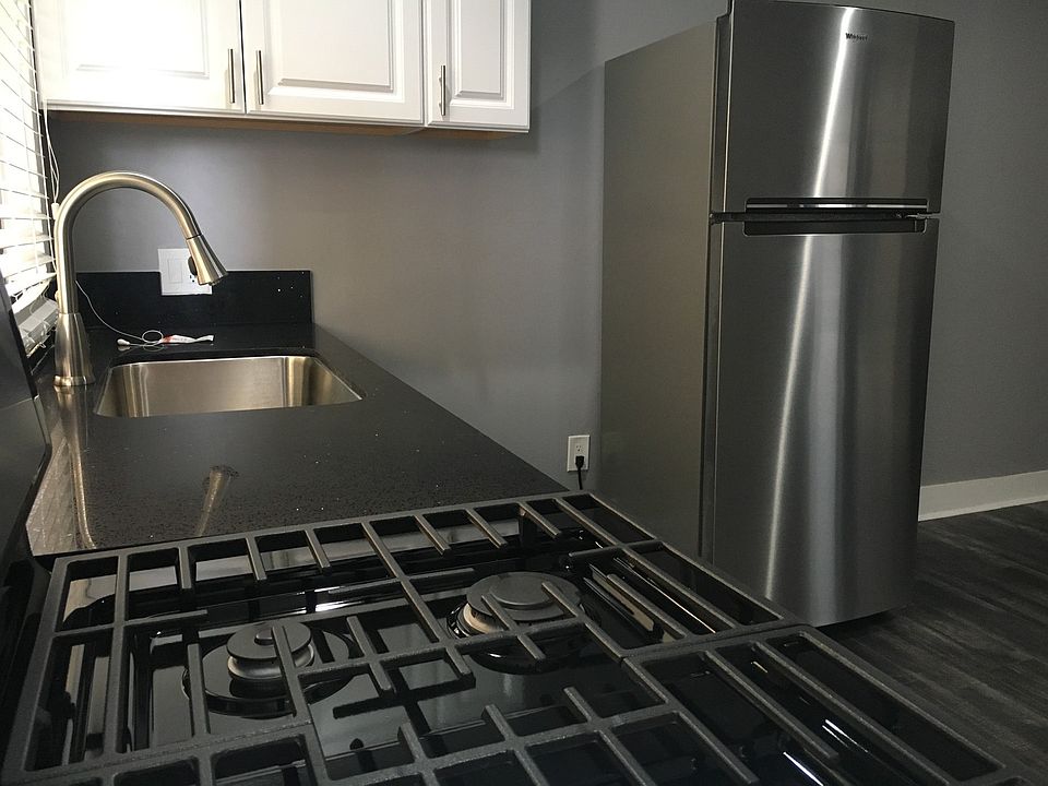1st image of 1443 S Bonnie Brae St #0B-1Ba