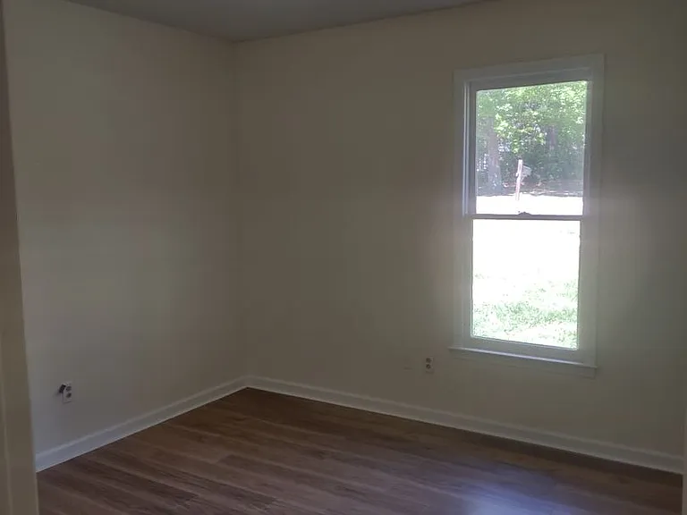 643 Folkstone Rd — Photo 14