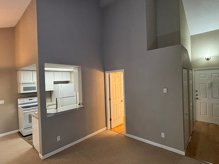 9950 SE Talbert St #3 — Photo 2