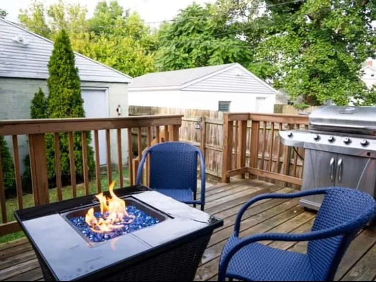 368 E Kelso Rd — Photo 2
