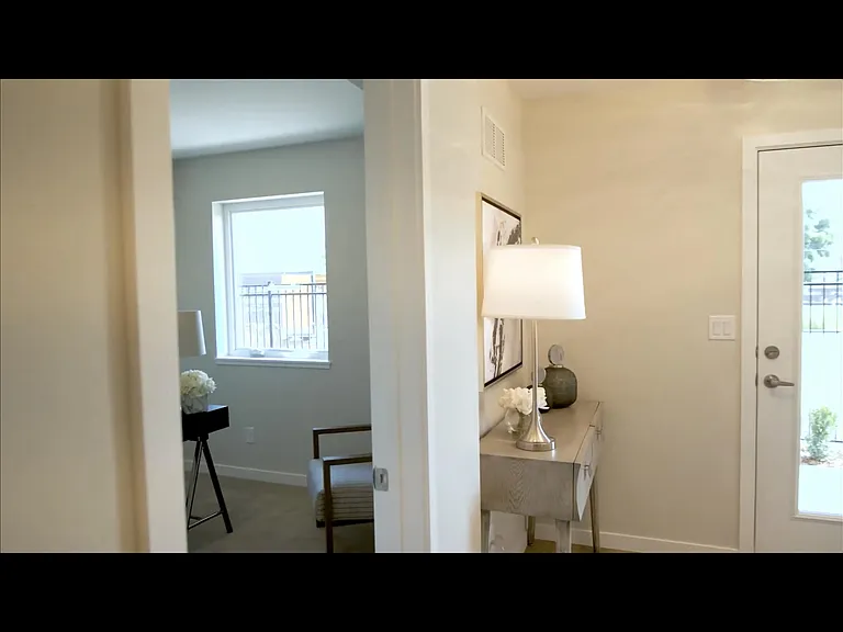 2246 W Kootenai St — Photo 12