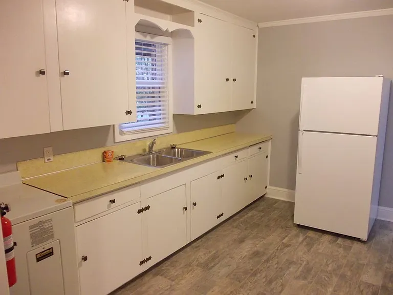 2746 Dogwood Ave — Photo 7