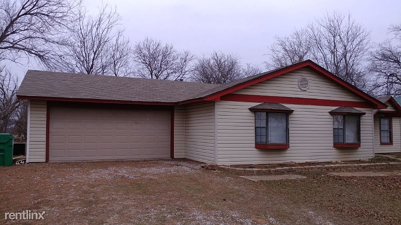 1st image of 8717 NE 51st St