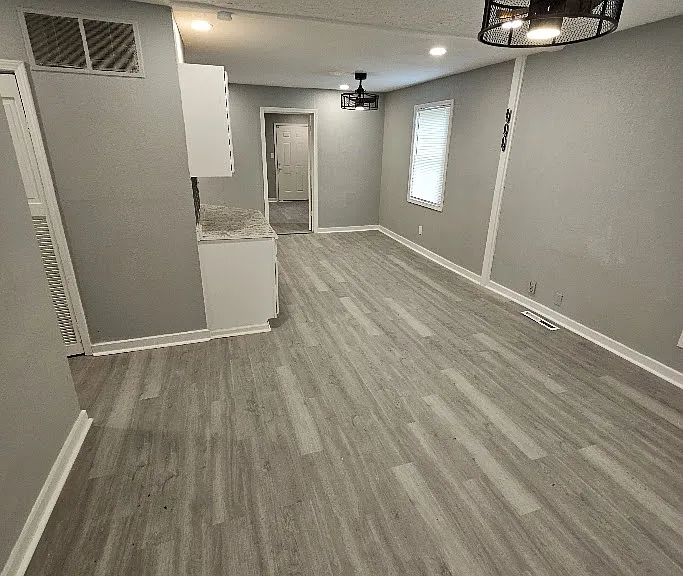 4004 Oakley Ave — Photo 3