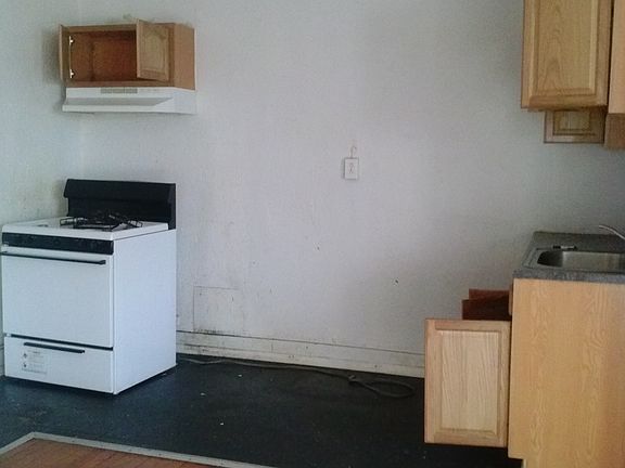 3rd image of 435 Westminster Ave APT E4