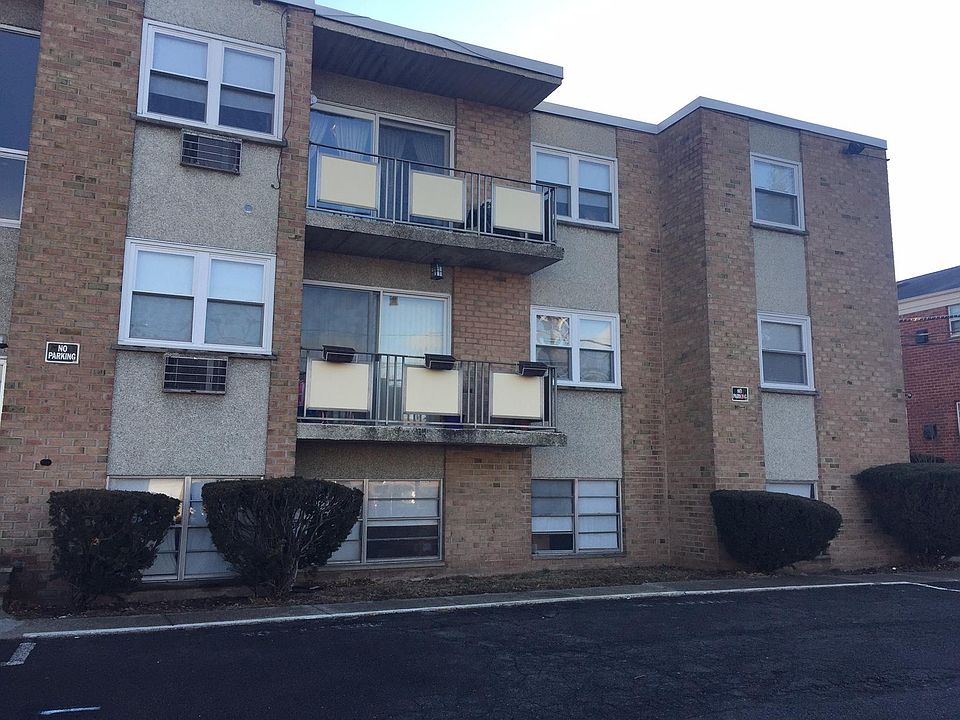 1st image of 425 Trenton Ave #A