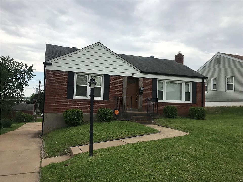 1st image of 834 Fontaine Pl