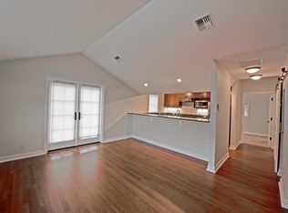 9303 NE Lafayette Ave, Bainbridge Island, WA 98110
