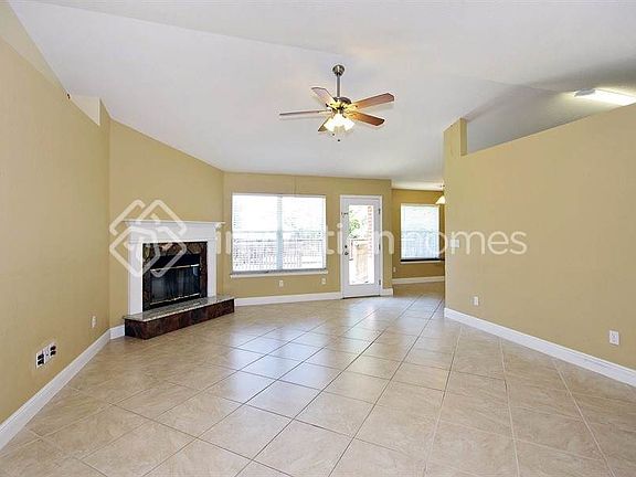 3rd image of 712 Maltby Dr