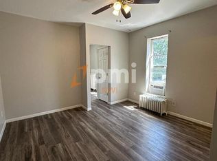 509 E Commercial Ave APT 3, Lowell, IN