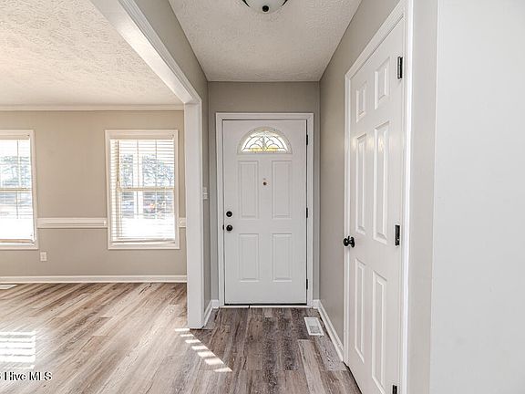 3rd image of 7706 Eunice Drive