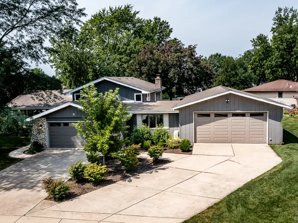 5 Nelson Rd, New Lenox, IL 60451