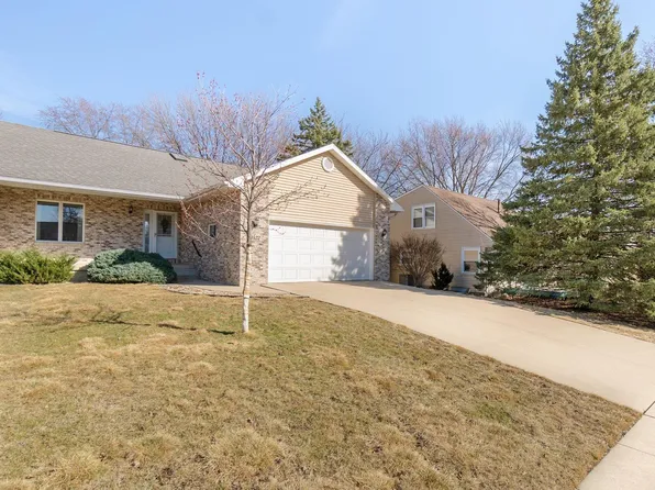 3422 Clearview Dr, Cedar Falls, IA 50613