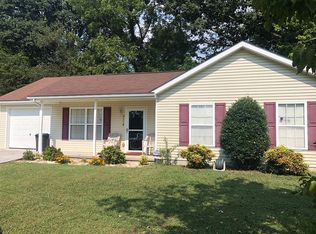 2118 Spring Hill Rd, Knoxville, TN 37914