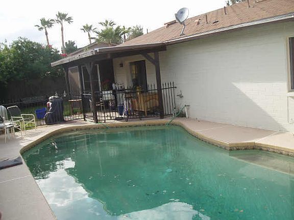 2nd image of 6518 S Roosevelt St