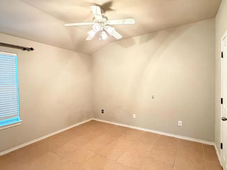 Unit Photo