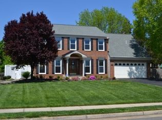 409 Old Dominion Ave, Herndon, VA 20170