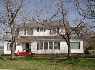 722 S Rennie St, Ada, OK 74820