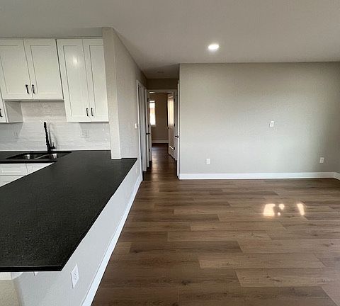 3rd image of 3332 S Canosa Ct #3336