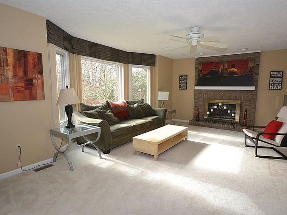 2nd image of 7025 Pinemill Dr