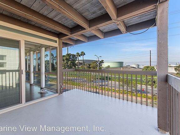 4th image of 480 Rosecrans Ave APT 1