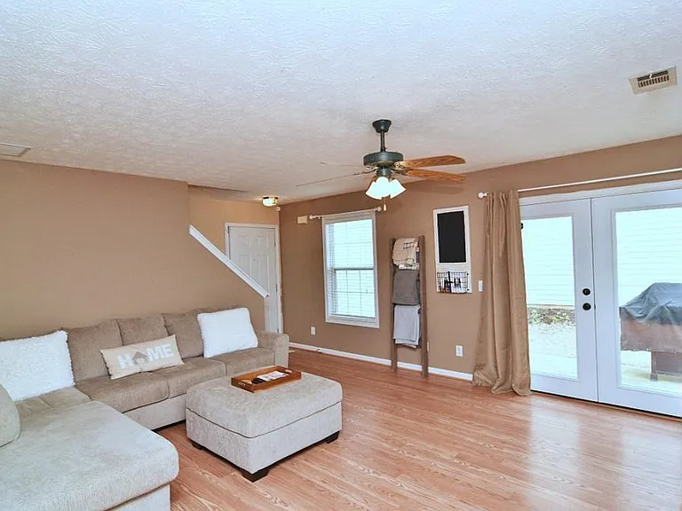 13361 Harpley Ct — Photo 7