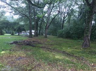 2157 Robinson Dr, Mobile, AL 36605