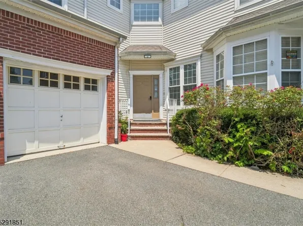 128 Gladstone Dr, Parsippany-Troy Hills Twp., NJ 07054